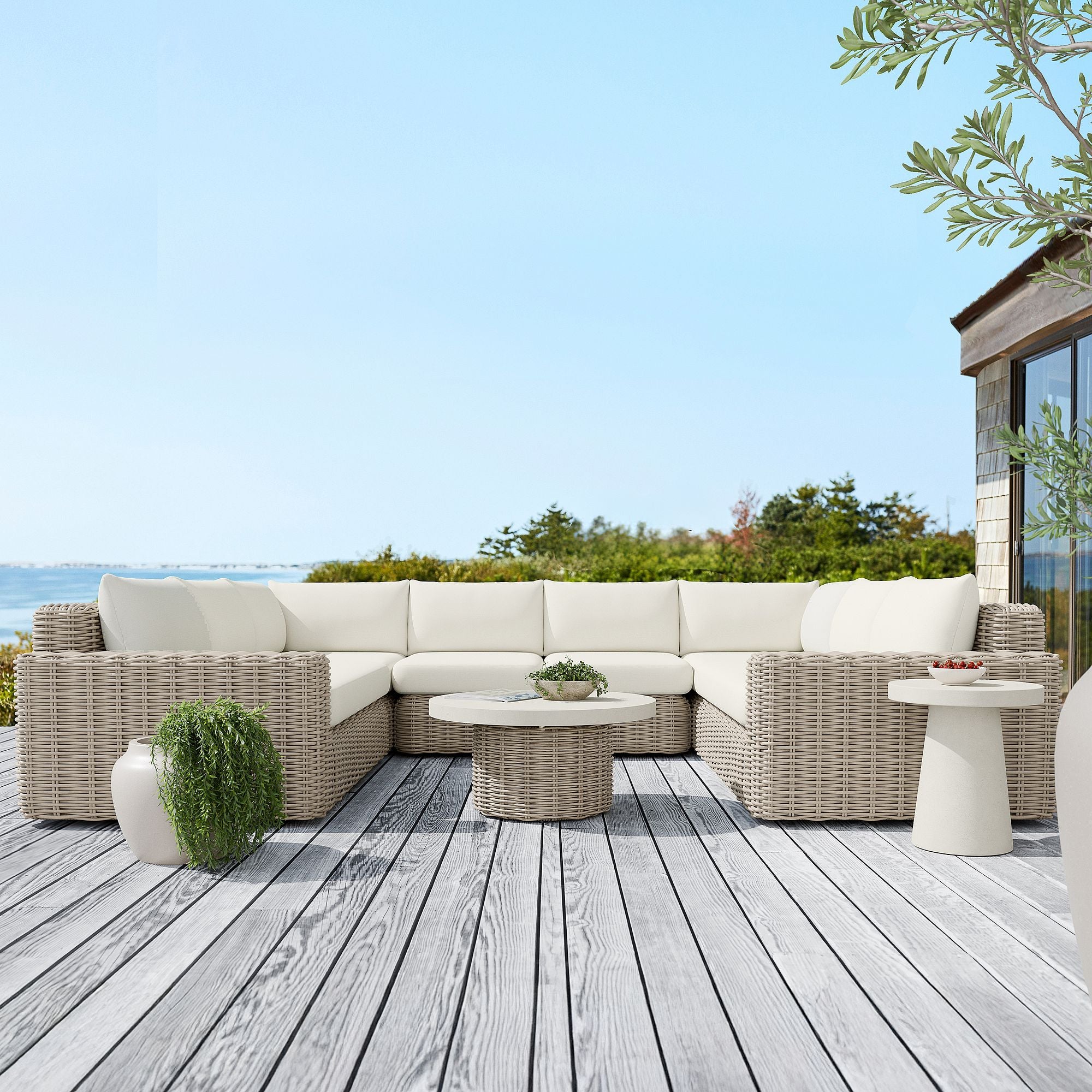 Westport Wicker Outdoor 6-Piece U-Shaped Sectional (139")
